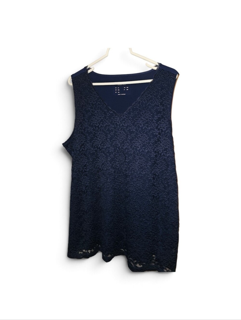 2X Susan Graver Essentials Navy Lace Tank